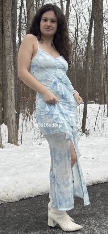 Full leaked Leeseyes private onlyfans photo