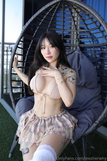 Full leaked Leesherwhy private onlyfans photo