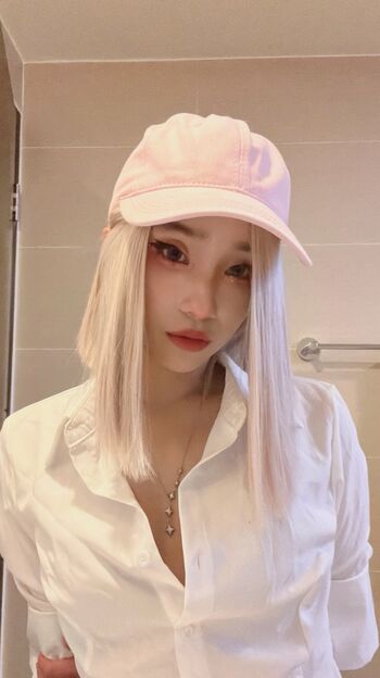Full leaked Leezipotato private onlyfans photo