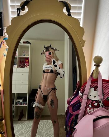 Full leaked Left fordread page private onlyfans photo