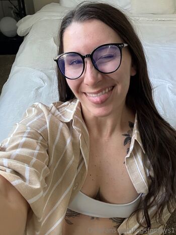 Full leaked Legsfordays private onlyfans photo