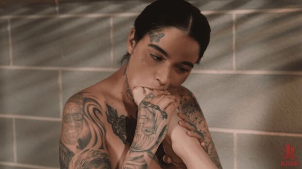 Full leaked Leigh raven private onlyfans photo