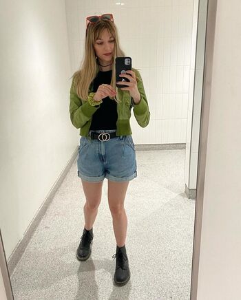 Full leaked Leighxp private onlyfans photo