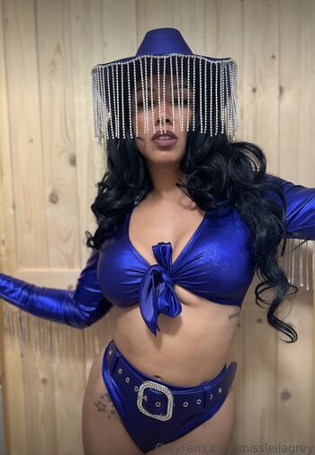 Full leaked Leila grey page private onlyfans photo