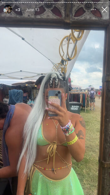 Full leaked Leilianna solis private onlyfans photo
