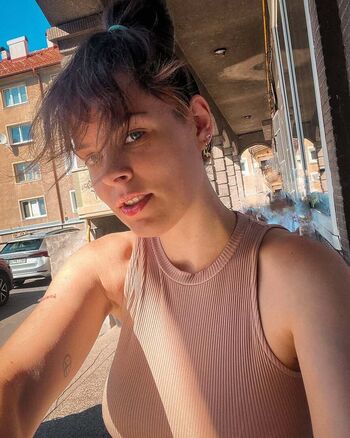 Full leaked Lena bartos private onlyfans photo