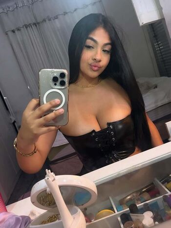 Full leaked Lena farhat private onlyfans photo