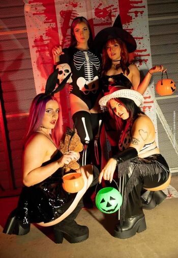 Full leaked Lena kross page private onlyfans photo