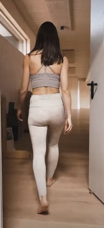 Full leaked Lena pilates yoga page private onlyfans photo