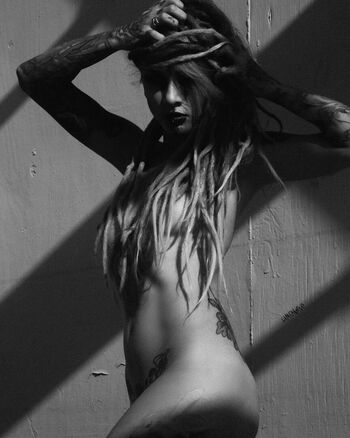 Full leaked Lena scissorhands private onlyfans photo