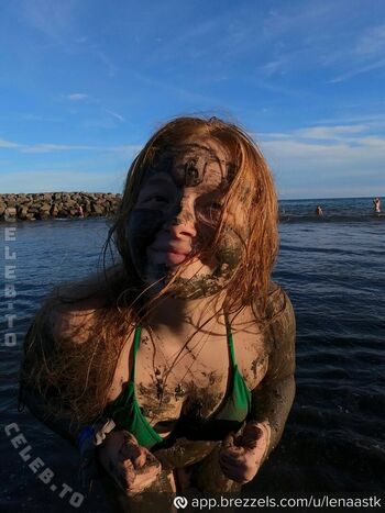 Full leaked Lenaa stk  page private onlyfans photo