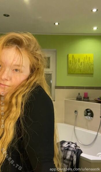 Full leaked Lenaa stk private onlyfans photo