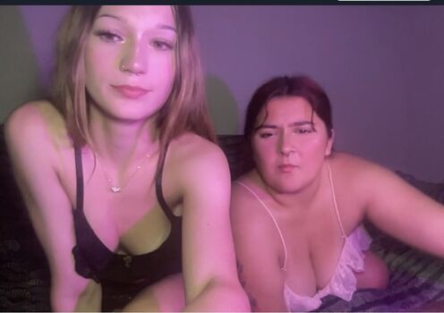 Full leaked Lenablooms private onlyfans photo