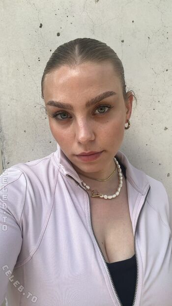 Full leaked Lenadenisee private onlyfans photo