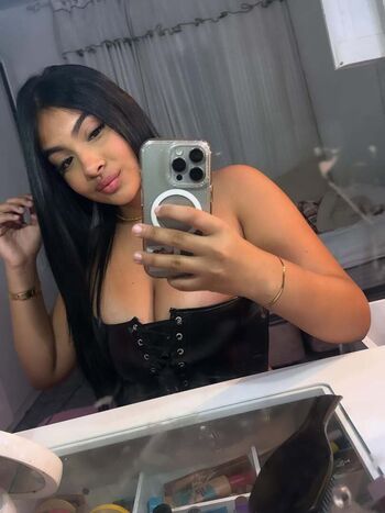 Full leaked Lenafarhat private onlyfans photo