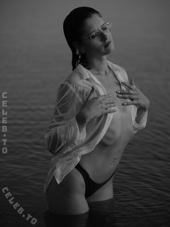 Full leaked Lenahnmn private onlyfans photo