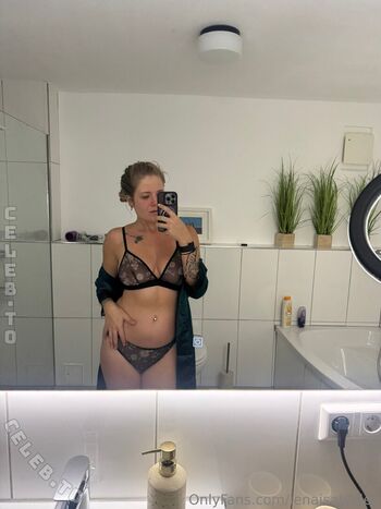 Full leaked Lenaisabellex private onlyfans photo
