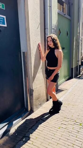 Full leaked Lenakarbowiak private onlyfans photo