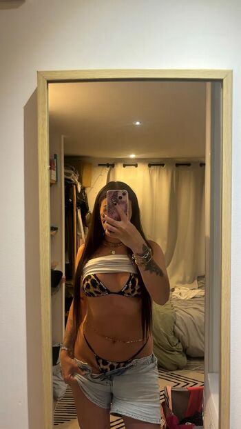 Full leaked Lenarossi private onlyfans photo
