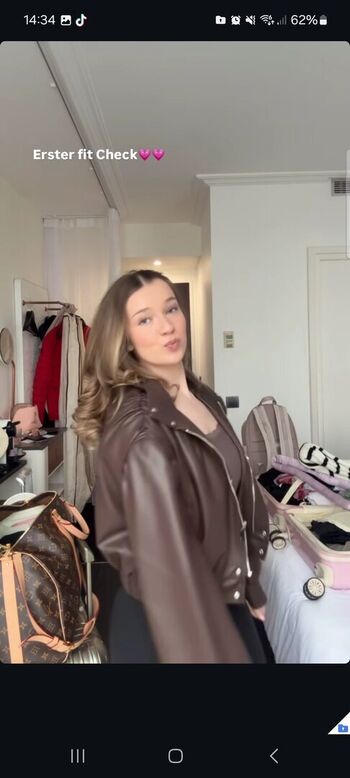 Full leaked Lenasboringlife private onlyfans photo