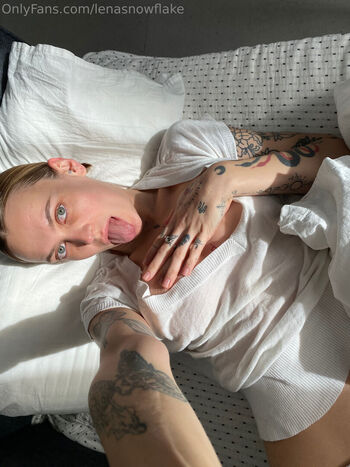 Full leaked Lenasnowflake private onlyfans photo