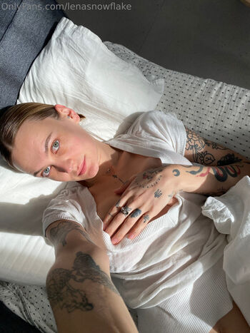 Full leaked Lenasnowflake private onlyfans photo