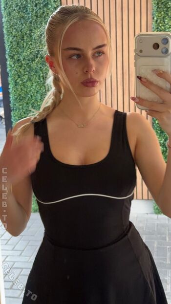 Full leaked Leni marie private onlyfans photo