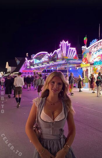 Full leaked Leni zkm private onlyfans photo