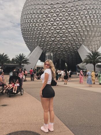 Full leaked Leonella montalvo private onlyfans photo