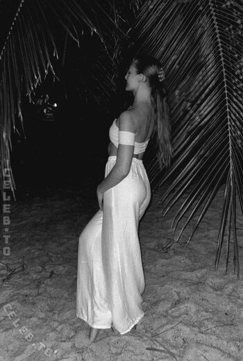Full leaked Leonie treiber page private onlyfans photo