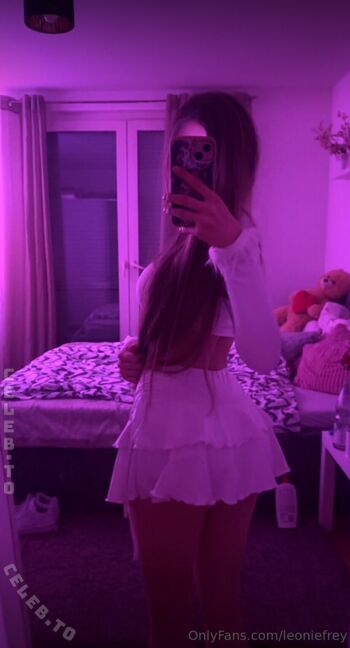 Full leaked Leoniefrey private onlyfans photo