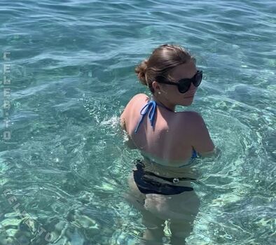 Full leaked Leonih page private onlyfans photo