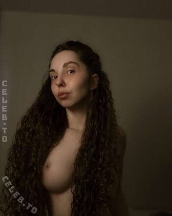 Full leaked Leratlerat page private onlyfans photo