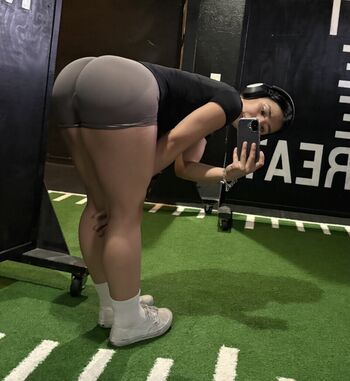 Full leaked Lesliemrtinez private onlyfans photo