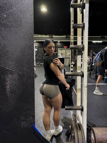 Full leaked Lesliemrtinez private onlyfans photo