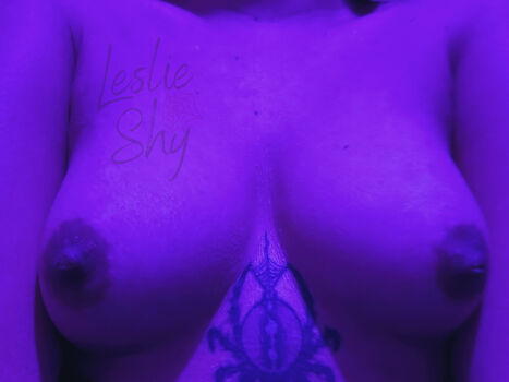 Full leaked Leslieshy private onlyfans photo