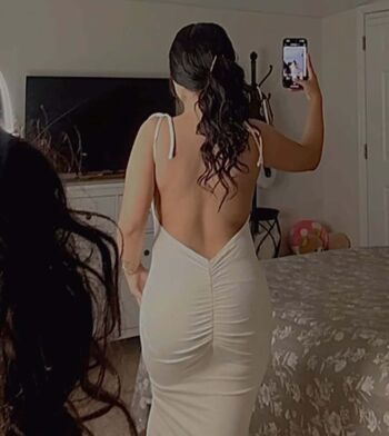 Full leaked Leslyahdz private onlyfans photo