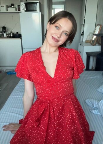 Full leaked Lesyaavz private onlyfans photo