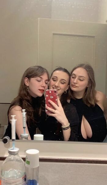 Full leaked Letizia f page private onlyfans photo