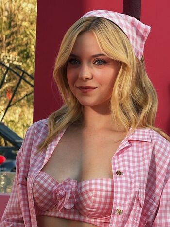 Full leaked Lexi minetree page private onlyfans photo