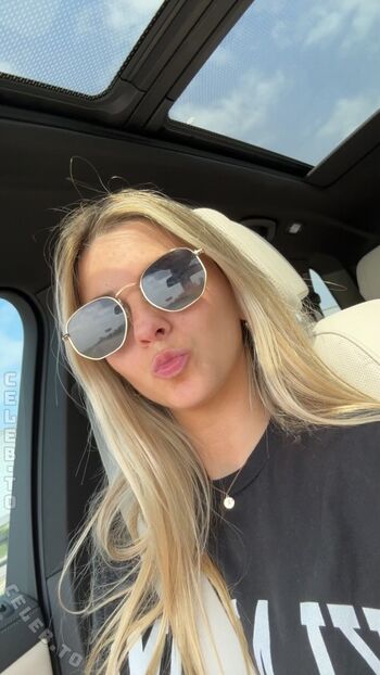 Full leaked Lexi smith page private onlyfans photo