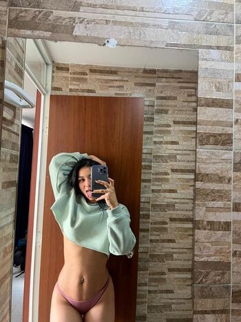 Full leaked Lexis walker private onlyfans photo
