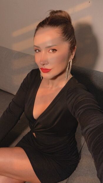 Full leaked Leyla aslan private onlyfans photo