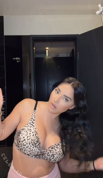 Full leaked Leyla lahouar page private onlyfans photo