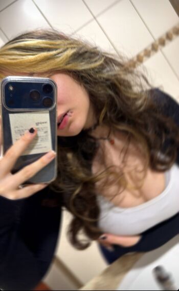 Full leaked Lhua fla private onlyfans photo