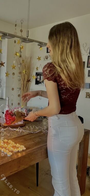Full leaked Lia bmgn private onlyfans photo
