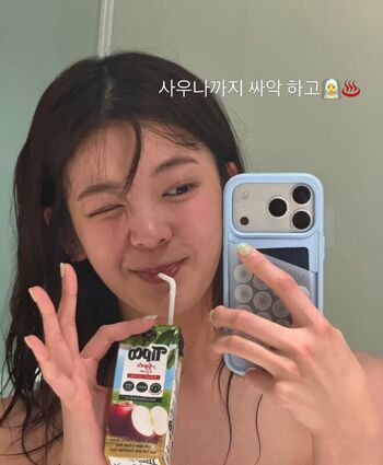 Full leaked Lia loves page private onlyfans photo