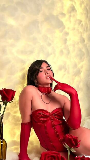 Full leaked Lia mar private onlyfans photo