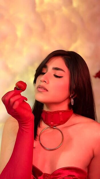 Full leaked Lia mar private onlyfans photo