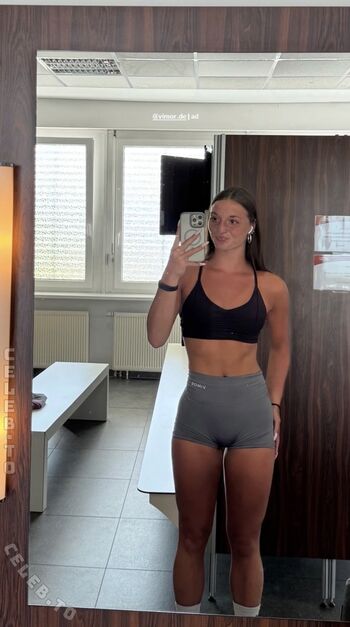 Full leaked Lia stermann private onlyfans photo